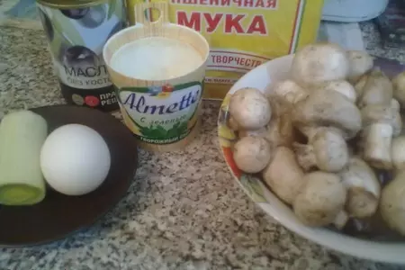 Рулеты из оладушек...с грибами и творожным сыром "на зубок"))): шаг 1