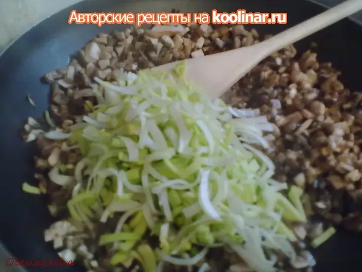 Рулеты из оладушек...с грибами и творожным сыром "на зубок"))): шаг 3