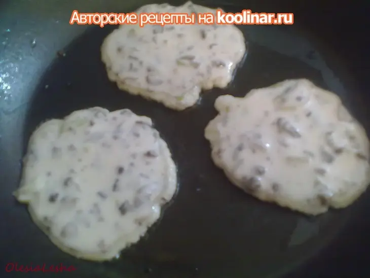 Рулеты из оладушек...с грибами и творожным сыром "на зубок"))): шаг 8