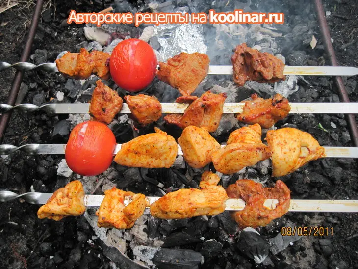 Шашлык свиной - куриный + овощное рагу на костре: шаг 2