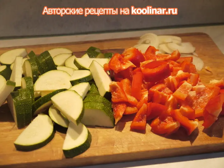 Запеканка с бататом, цукини и паприкой: шаг 3
