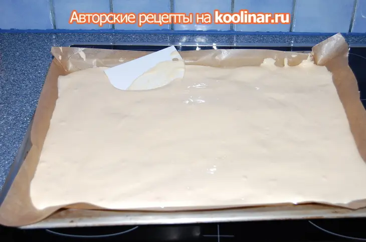 Бисквитный рулет с абрикосовым джемом: шаг 4