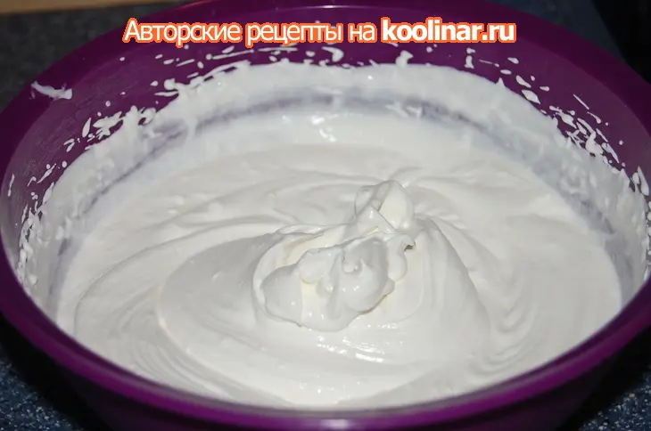 Бисквитный рулет с абрикосовым джемом: шаг 6