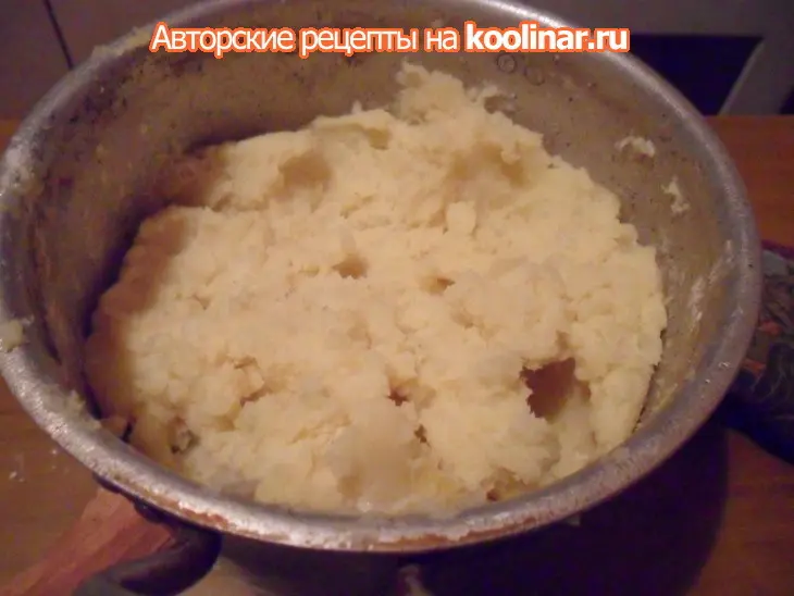 Картофельные зразы с сыром и зеленью: шаг 3