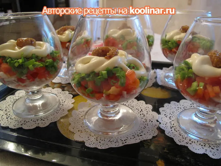Салат с креветками: шаг 1