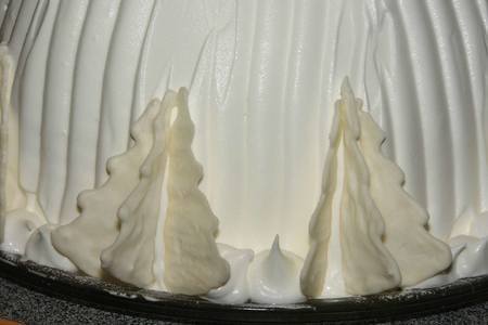 Клубнично-йогуртовый торт "гора дракона": шаг 21
