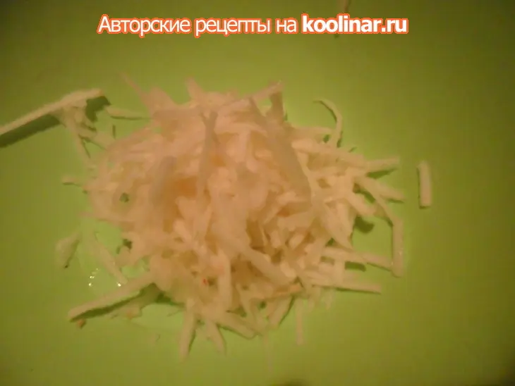 Яблочные оладушки: шаг 1