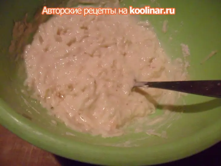 Яблочные оладушки: шаг 3