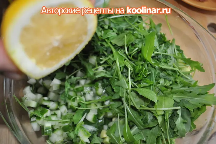 Verrines с сёмгой ,руколой,авокадо и творожным сыром.: шаг 3