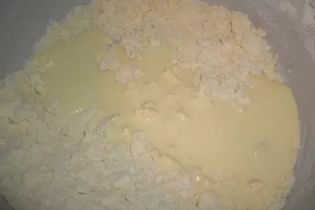 Пирог с куриной печенью и грибами: шаг 3