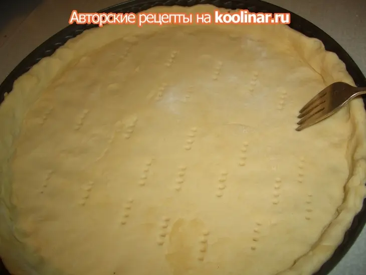 Пирог с куриной печенью и грибами: шаг 5