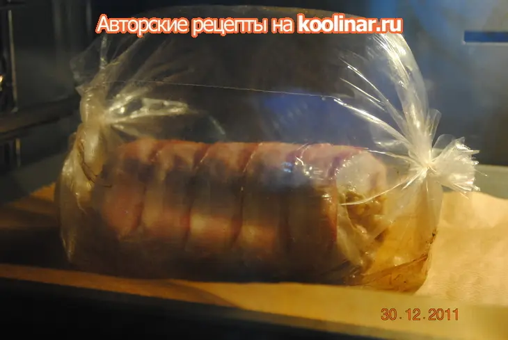 Рулет свиной в беконе (запеченый в рукаве): шаг 3