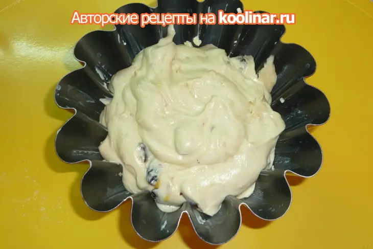 Кекс с творожным сыром " на этом месте должен был быть чизкейк": шаг 5