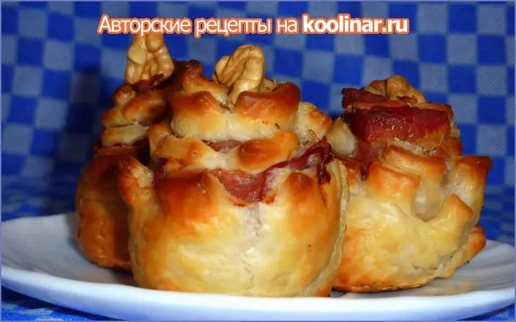 Розочки-слоёнки с беконом под пиво: шаг 5