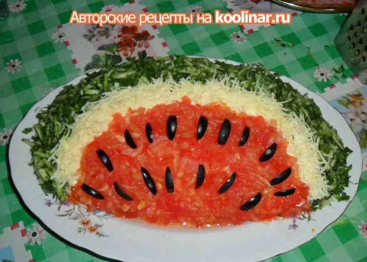 Салат "арбузная долька": шаг 1