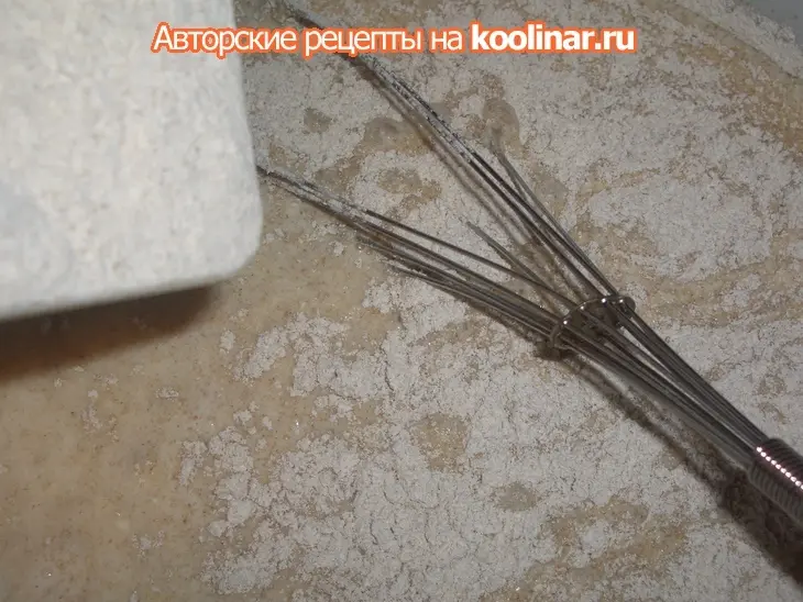 Ржано-пшеничные блины на минеральной воде: шаг 4