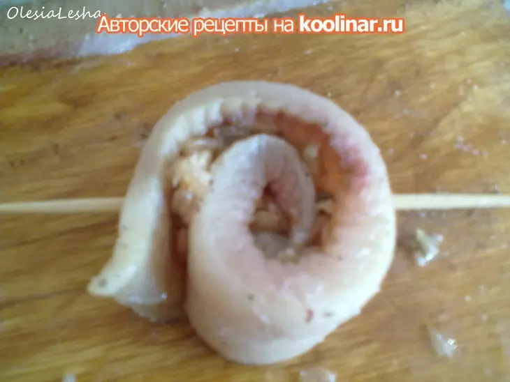 Рулетики из филе щуки с двумя начинками: шаг 12