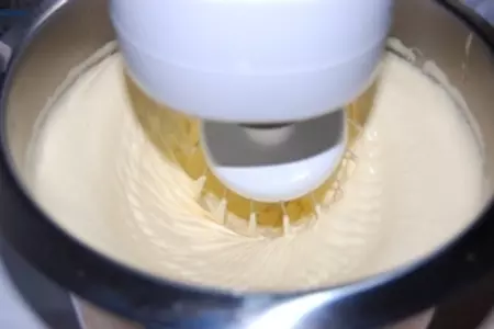 Яблочный торт с карамельным баварским муссом с корицей: шаг 3
