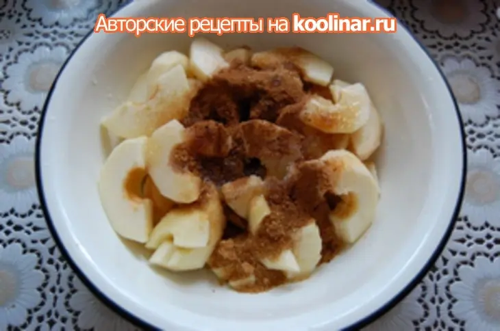 Яблочный торт с карамельным баварским муссом с корицей: шаг 7