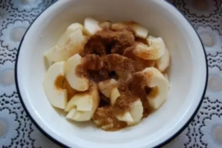Яблочный торт с карамельным баварским муссом с корицей: шаг 7