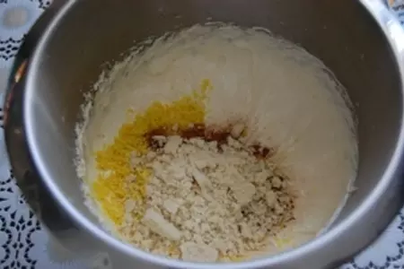 Яблочный торт с карамельным баварским муссом с корицей: шаг 22