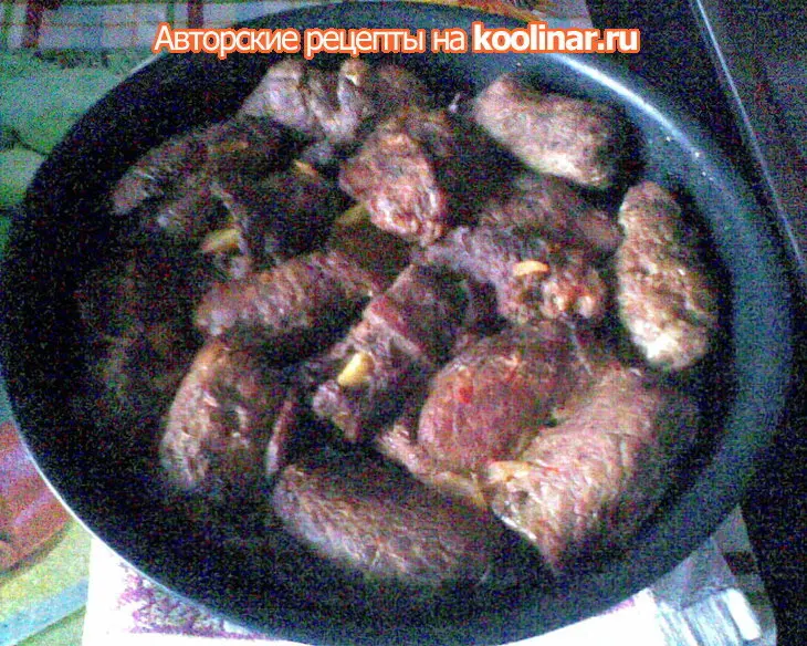 Яблочко - в теленочке, теленочек -  в шубке...= мясные рулетики с яблоками: шаг 5