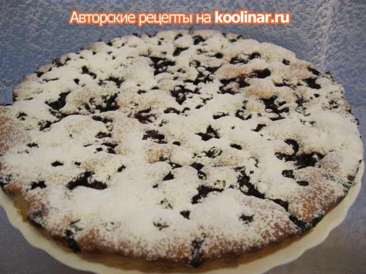 Миндальный пирог с черной смородиной: шаг 7