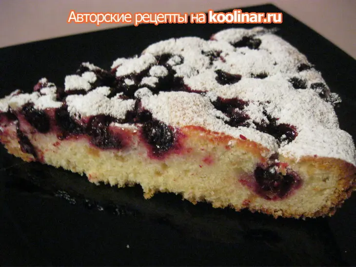 Миндальный пирог с черной смородиной: шаг 8