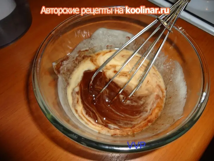 Шоколадные пирожные в свч: шаг 2