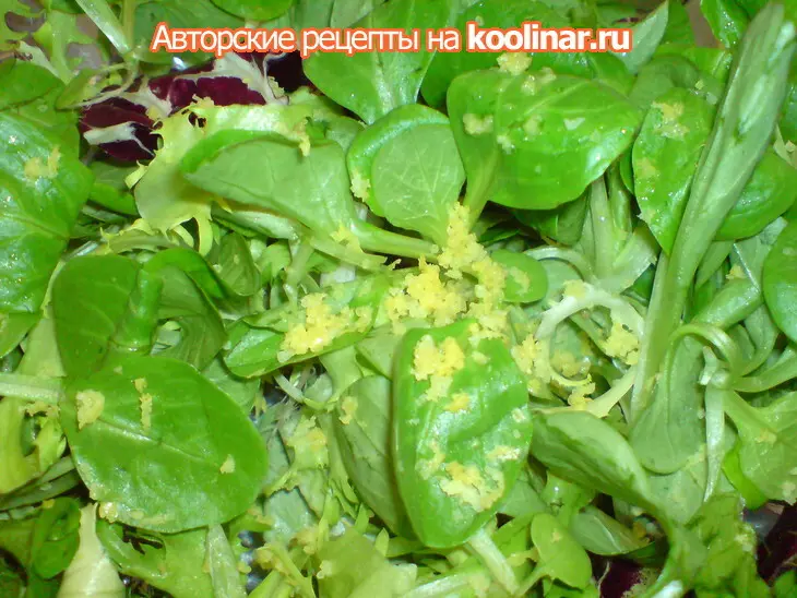 Салат из печени трески,креветок и перепелиных яиц: шаг 4