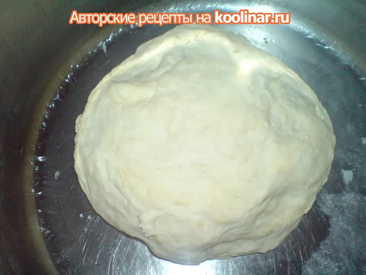 Кружевные восточные лепёшки: шаг 1