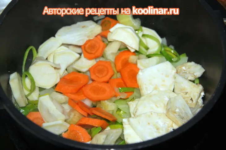Зимний картофельный суп-толчёнка с квашеной капустой, да со шкварочками: шаг 2