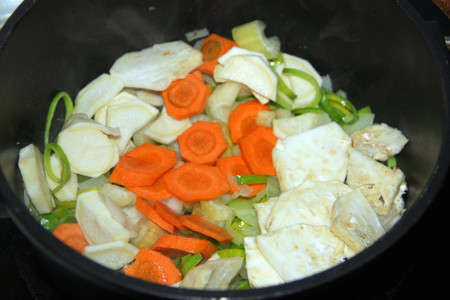 Зимний картофельный суп-толчёнка с квашеной капустой, да со шкварочками: шаг 2