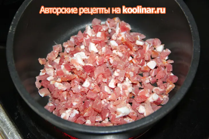 Зимний картофельный суп-толчёнка с квашеной капустой, да со шкварочками: шаг 11