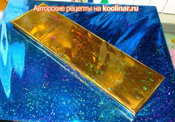 Торт "электровоз" или "голубой вагон бежит, качается...": шаг 3