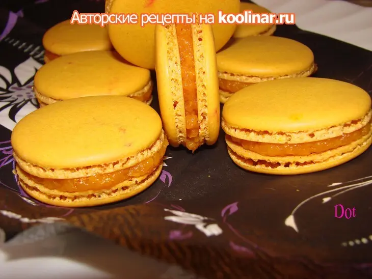 Макаронс с желе из кураги: шаг 2