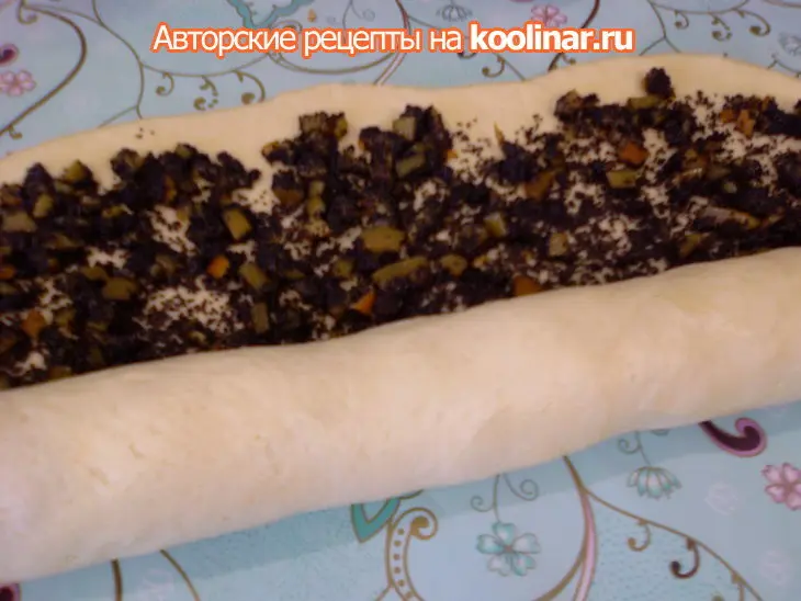 Маково-цукатный рулетопирог: шаг 4