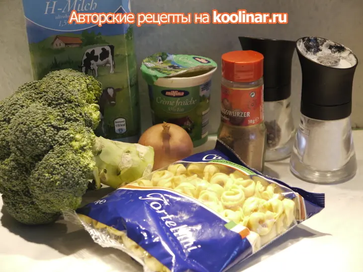 Суп-крем с брокколи и тортеллини: шаг 1