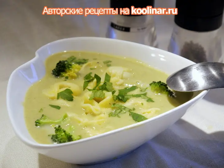 Суп-крем с брокколи и тортеллини: шаг 3