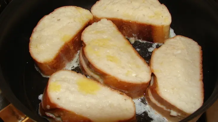 Гренки а-ля пирожки с яблоками: шаг 6