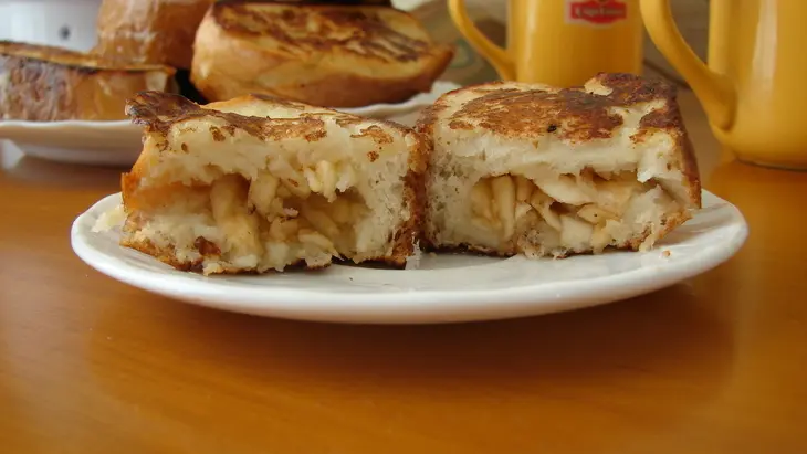 Гренки а-ля пирожки с яблоками: шаг 8