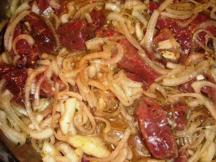 Шашлык из мяса ягненка с беконом: шаг 1