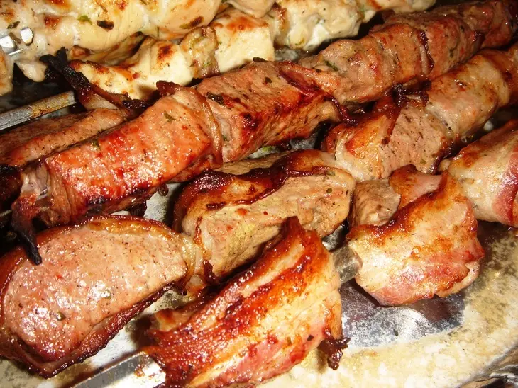 Шашлык из мяса ягненка с беконом: шаг 4