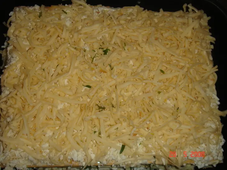 "наполеон"закусочный с рыбной начинкой: шаг 6