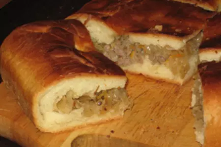 Пирог с мясом и капустой: шаг 1