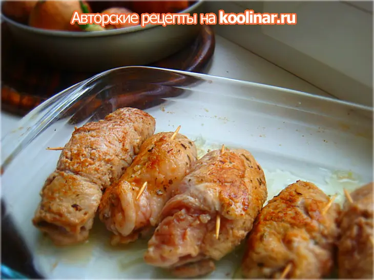 Мясные рулетики с помидорами в прованском соусе: шаг 4