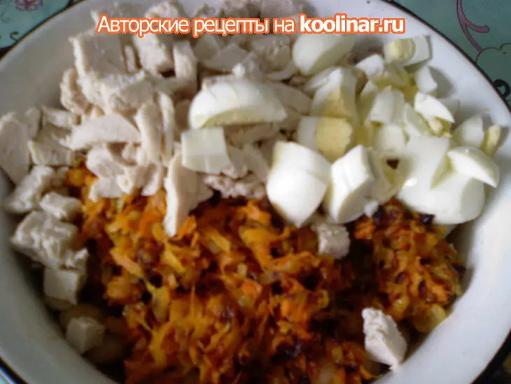 Негламурный, но вкусный салат из белой фасоли: шаг 4