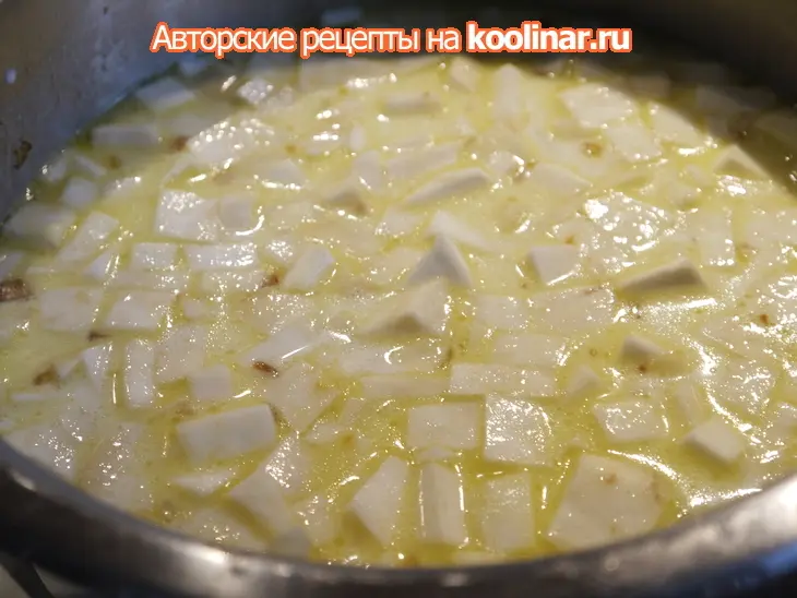 Молочный крем-суп из сельдерея с беконом: шаг 3