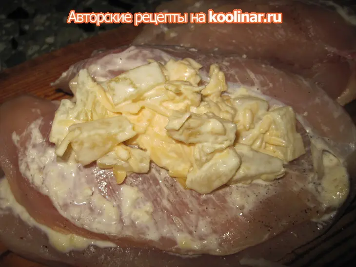 Куриная грудка с сырно-ананасовой начинкой: шаг 4