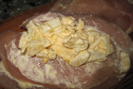 Куриная грудка с сырно-ананасовой начинкой: шаг 4